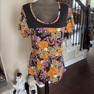 LuLaRoe  classic T 
Sz XL